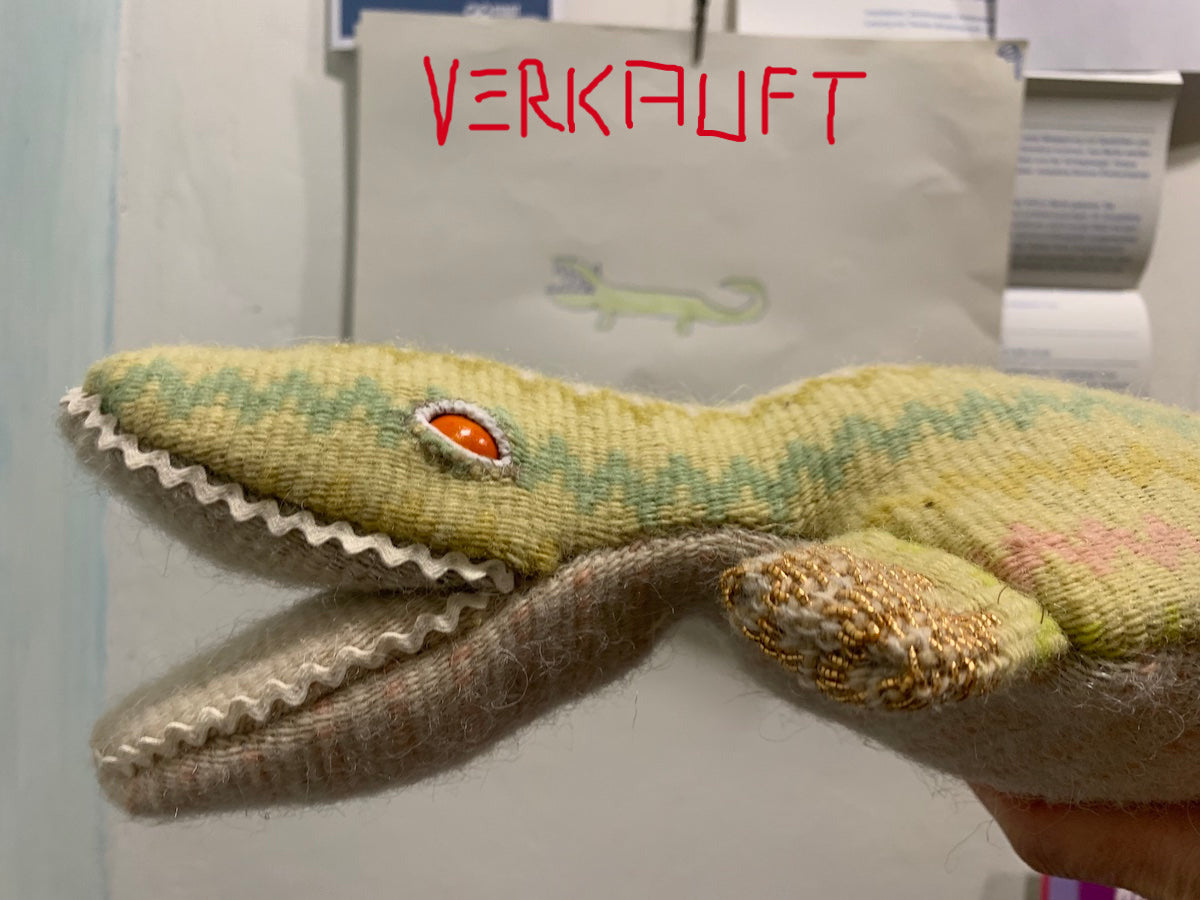 KUSCHELMONSTER, Textilskulpturen mit Charakter